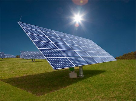preserver - Solar panels in field Stock Photo - Premium Royalty-Free, Code: 649-03857800