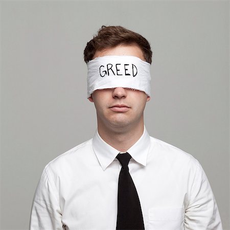 Studio portrait of young man with blindfold Foto de stock - Sin royalties Premium, Código: 640-05761248