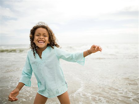 USA, California, Los Angeles, Girl (6-7) on beach Fotografie stock - Premium Royalty-Free, Codice: 640-05761420