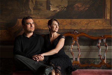 Couple d'âge mûr Italie, Venise, assis dans la salle du Musée Photographie de stock - Premium Libres de Droits, Code: 640-06050222