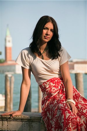 san giorgio maggiore - Italie, Venise, Portrait de jeune femme de la lagune Photographie de stock - Premium Libres de Droits, Code: 640-06050312