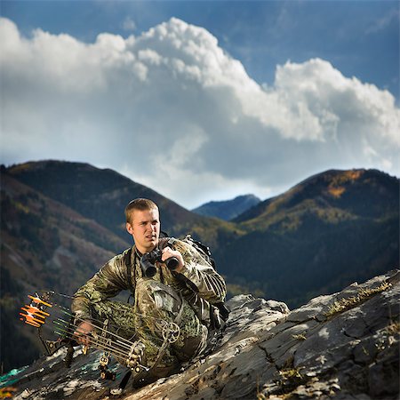 rugged outdoors man - man hunting in the wilderness Stock Photo - Premium Royalty-Free, Code: 640-06052094