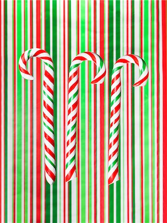 Studio shot of candy canes Photographie de stock - Premium Libres de Droits, Code: 640-06963686