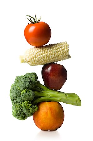 simsearch:640-02657375,k - stack of fruits and vegetables Photographie de stock - Premium Libres de Droits, Code: 640-08089121