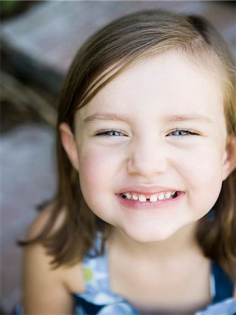simsearch:640-08089629,k - little girl in a blue dress Stock Photo - Premium Royalty-Free, Code: 640-08089149
