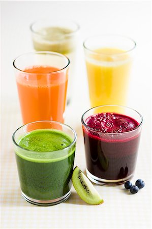 simsearch:640-08089417,k - fruit smoothies Stock Photo - Premium Royalty-Free, Code: 640-08089378