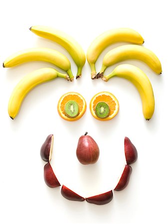 smiley face made out of food Stock Photo - Premium Royalty-Free, Code: 640-08089413