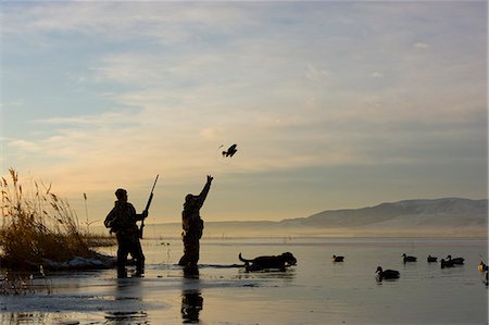 men out hunting Stock Photo - Premium Royalty-Free, Code: 640-08089733