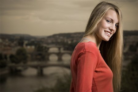 simsearch:640-01351711,k - Portrait of a teenage girl smiling Stock Photo - Premium Royalty-Free, Code: 640-01348954