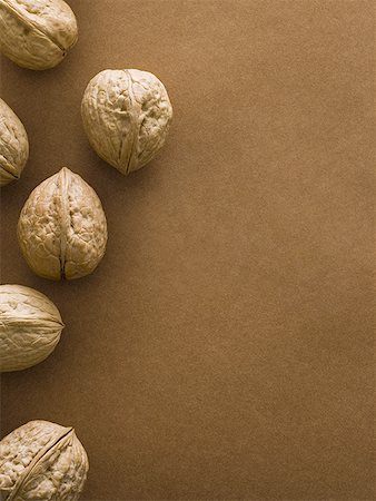 Closeup of walnuts Stock Photo - Premium Royalty-Free, Code: 640-01349166
