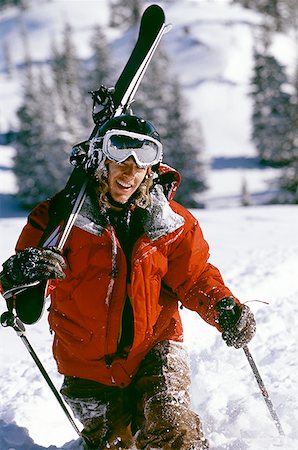 simsearch:640-01362181,k - Man with skis and poles outdoors in winter Foto de stock - Sin royalties Premium, Código: 640-01349832