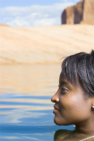 simsearch:640-01361225,k - Profil einer jungen Frau im Wasser Stockbilder - Premium RF Lizenzfrei, Bildnummer: 640-01354198