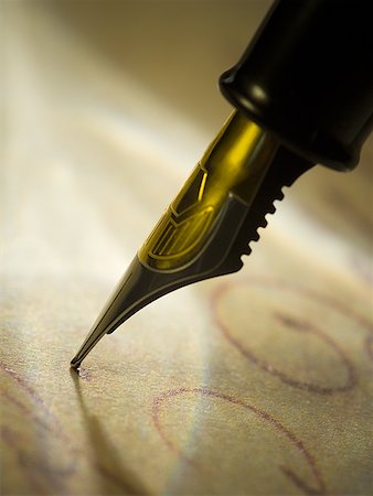 Close-up of a fountain pen Foto de stock - Sin royalties Premium, Código: 640-01354456