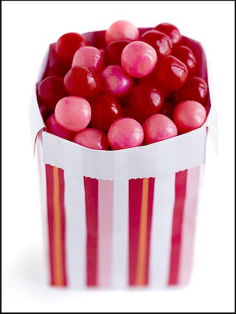 simsearch:640-01362854,k - Candy box with pink and red candies Stock Photo - Premium Royalty-Free, Code: 640-01357204