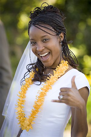 Portrait of a bride smiling Stock Photo - Premium Royalty-Free, Code: 640-01358093