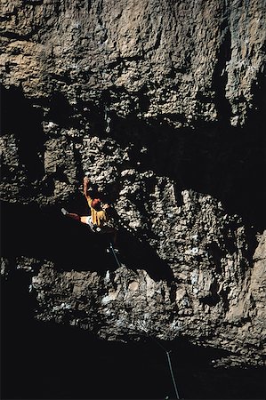 simsearch:640-01349855,k - High angle view of a person rock climbing Foto de stock - Sin royalties Premium, Código: 640-01358760