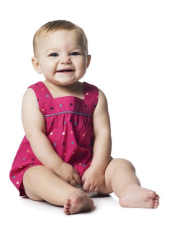 simsearch:640-02770992,k - Bébé fille assis et souriant Photographie de stock - Premium Libres de Droits, Code: 640-01359319