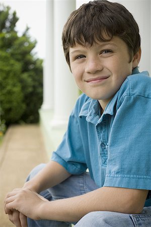 simsearch:614-07194702,k - Portrait of a boy sitting Stock Photo - Premium Royalty-Free, Code: 640-01350588