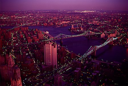simsearch:841-03871577,k - Vue grand angle sur l'East River, à New York City, New York, États-Unis Photographie de stock - Premium Libres de Droits, Code: 640-01364367