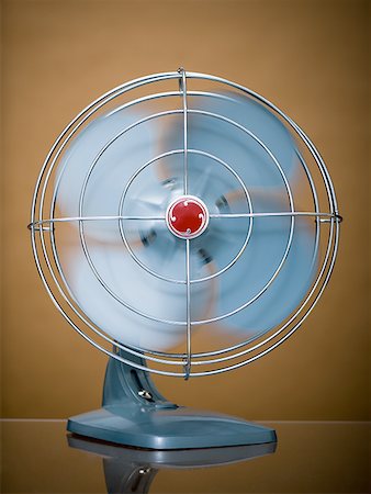 fan noperson - Oscillating fan Stock Photo - Premium Royalty-Free, Code: 640-01575047