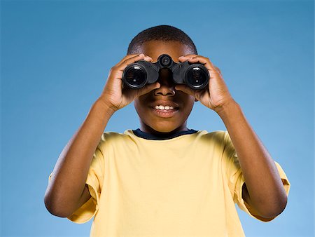 simsearch:640-02776114,k - Child looking through binoculars. Stock Photo - Premium Royalty-Free, Code: 640-02656265