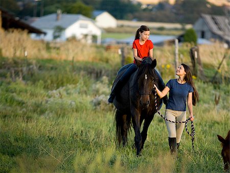 woman, girl, and a horse Foto de stock - Sin royalties Premium, Código: 640-02658220