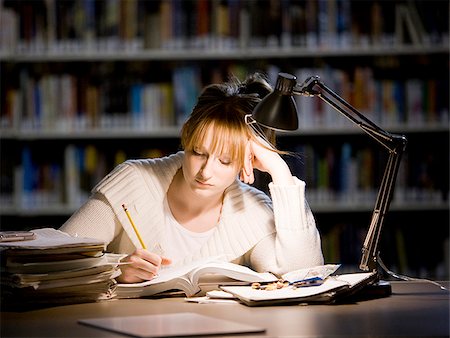in the library Stock Photo - Premium Royalty-Free, Code: 640-02659414