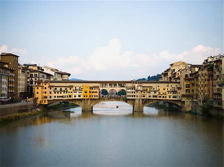 ponte vecchio - City skyline on waterfront with bridge and reflection Fotografie stock - Premium Royalty-Free, Codice: 640-02775836