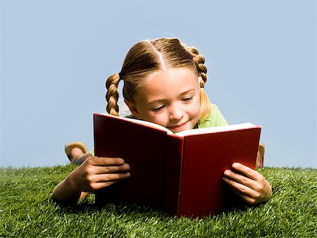 simsearch:640-02776114,k - Child reading a book. Stock Photo - Premium Royalty-Free, Code: 640-02776137