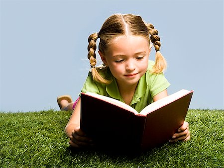 simsearch:640-02776114,k - Child reading a book. Stock Photo - Premium Royalty-Free, Code: 640-02776138