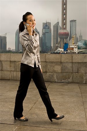 simsearch:640-02949618,k - Woman with a cell phone. Stock Photo - Premium Royalty-Free, Code: 640-02776221