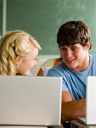 simsearch:640-02656512,k - Schüler in einem Klassenzimmer. Stockbilder - Premium RF Lizenzfrei, Bildnummer: 640-02776586