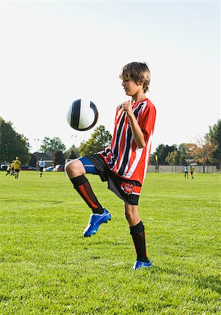 simsearch:640-02777987,k - young soccer player Stock Photo - Premium Royalty-Free, Code: 640-02777889