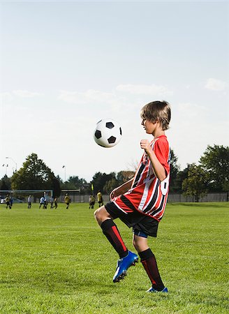 simsearch:640-02777987,k - young soccer player Stock Photo - Premium Royalty-Free, Code: 640-02777890