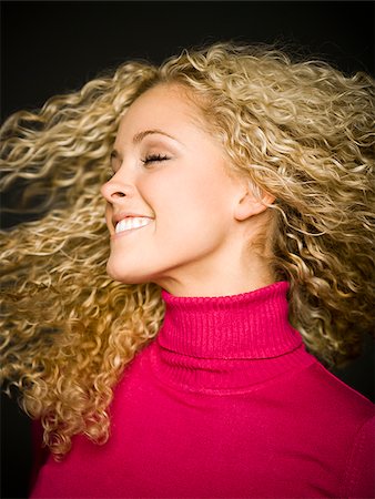 simsearch:640-02777814,k - woman in a pink sweater Stock Photo - Premium Royalty-Free, Code: 640-02778007