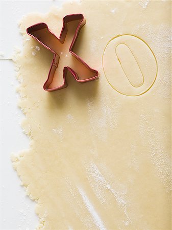 simsearch:640-02772561,k - Detailed view of dough with X and O Stock Photo - Premium Royalty-Free, Code: 640-02772563