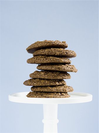 simsearch:640-02772614,k - Stack of chocolate cookies Stock Photo - Premium Royalty-Free, Code: 640-02772619