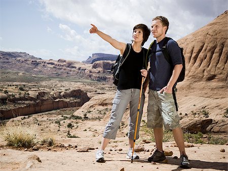 simsearch:640-02947679,k - hikers in the desert Foto de stock - Sin royalties Premium, Código: 640-02947596