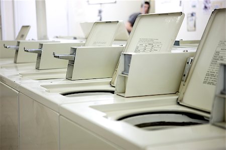 row of washers Fotografie stock - Premium Royalty-Free, Codice: 640-02948224