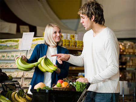 simsearch:640-06051904,k - man and woman at the supermarket Stock Photo - Premium Royalty-Free, Code: 640-02949215