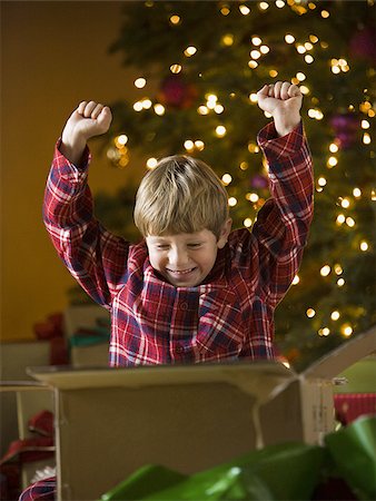 simsearch:640-02949371,k - boy at christmas Stock Photo - Premium Royalty-Free, Code: 640-02949373