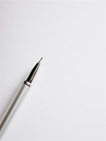 pen and paper - pen and paper Stock Photo - Premium Royalty-Free, Code: 640-02949933