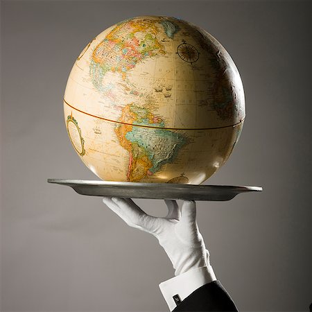 plateau d'argent - Globe sur un plateau Photographie de stock - Premium Libres de Droits, Code: 640-02950322