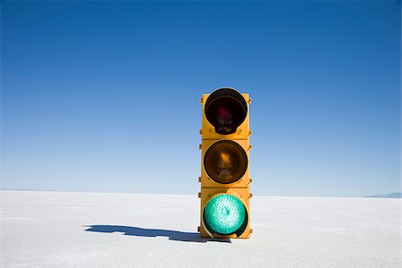 traffic signal in the middle of nowhere Stock Photo - Premium Royalty-Free, Code: 640-02950531