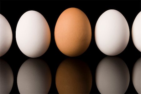 simsearch:640-02657375,k - oeufs Photographie de stock - Premium Libres de Droits, Code: 640-02950664