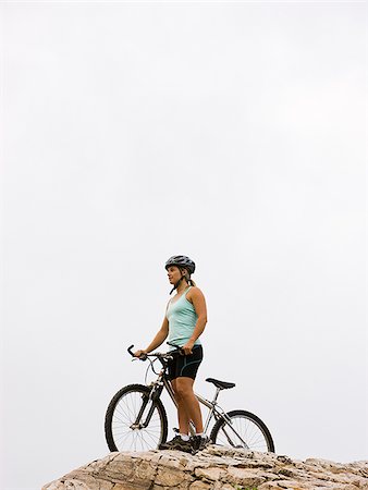 simsearch:640-02950930,k - mountain biker on a rocky ridge Stock Photo - Premium Royalty-Free, Code: 640-02950932