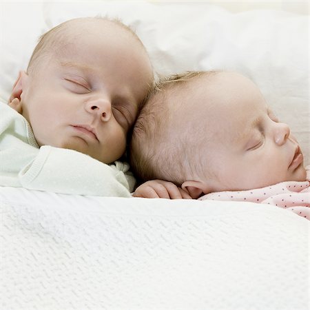 newborn brother and sister Stock Photo - Premium Royalty-Free, Code: 640-02951227