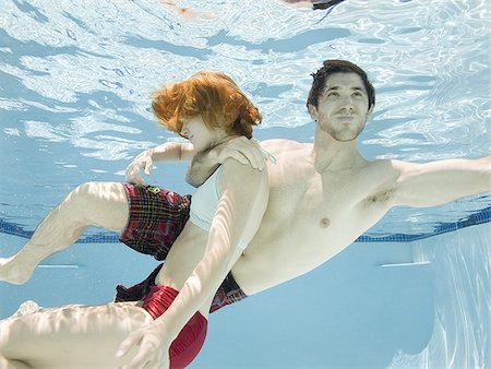 salvavidas - man saving a woman from drowning Foto de stock - Sin royalties Premium, Código: 640-02951420