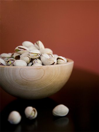 pistachio - bol de pistaches Photographie de stock - Premium Libres de Droits, Code: 640-02951935