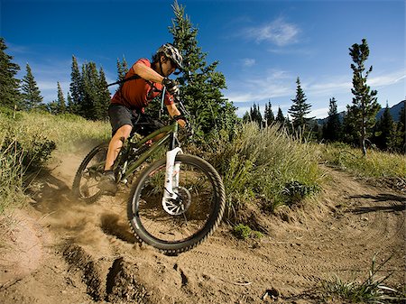 mountain biker on a trail Stock Photo - Premium Royalty-Free, Code: 640-02952178
